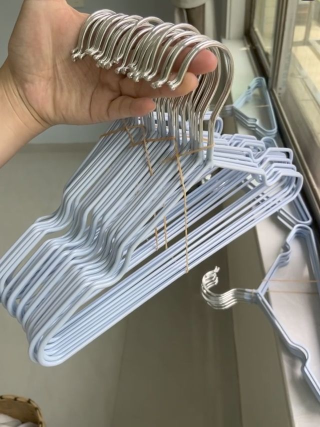 再说一遍！！我会一直回购的衣架！