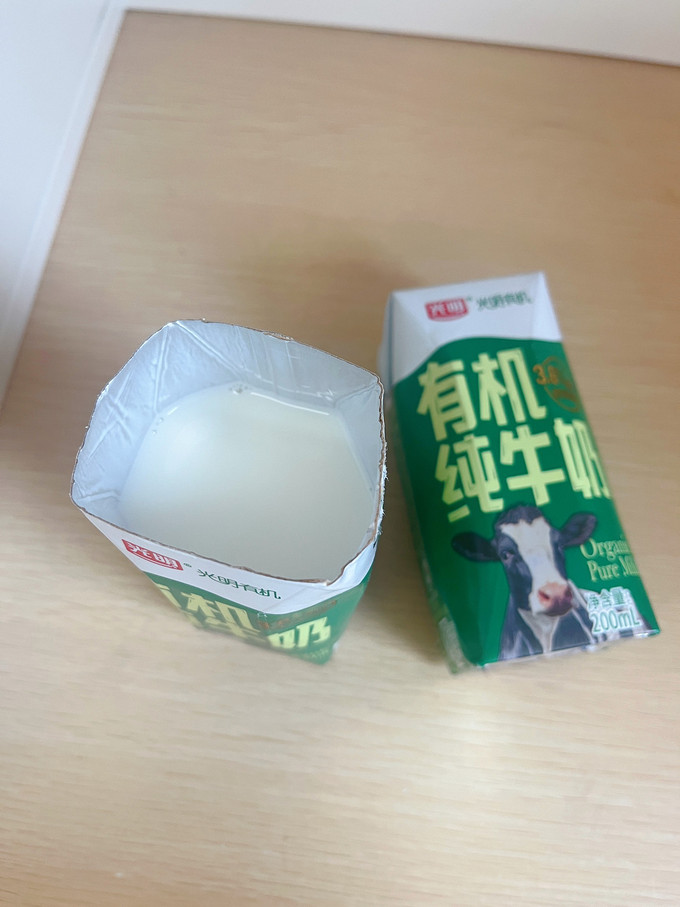 享受品质生活就喝光明有机纯牛奶