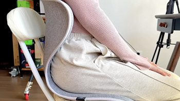 顶博士护腰坐垫，一个缓解打工人办公久坐腰酸背通的护腰坐垫。