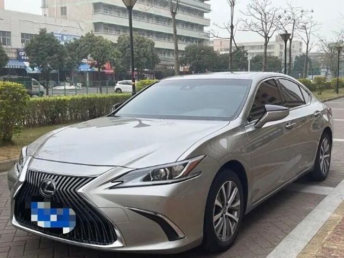 雷克萨斯轿车怎么样 笑掉大牙了!加价提雷克萨斯es的,全成了大冤种!