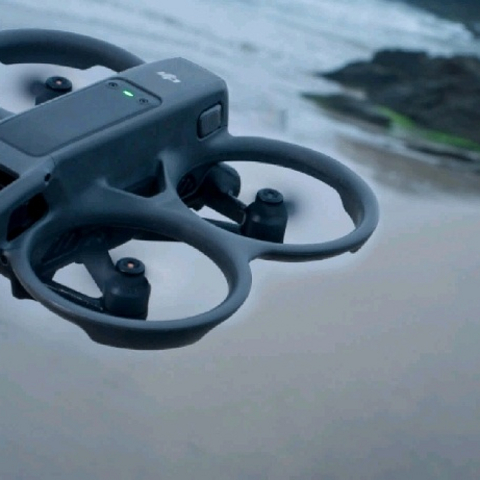 DJI Avata 2 登场，飞更久、更远、新款飞行眼镜使用更流畅