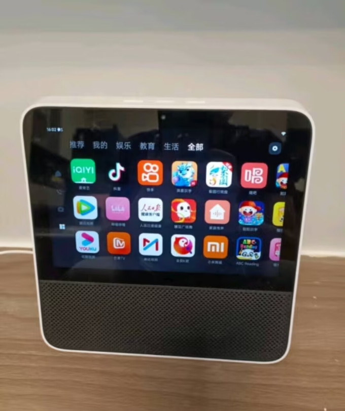redmi小爱触屏音箱8颠覆音响新体验8英寸大屏引领智能生活