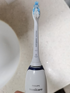 刷牙刷的干净还得电动牙刷
