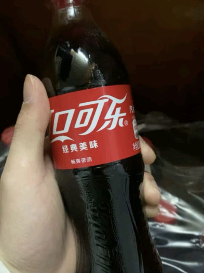 可口可乐cocacolacocacola碳酸饮料500ml24瓶新老包装随机发货