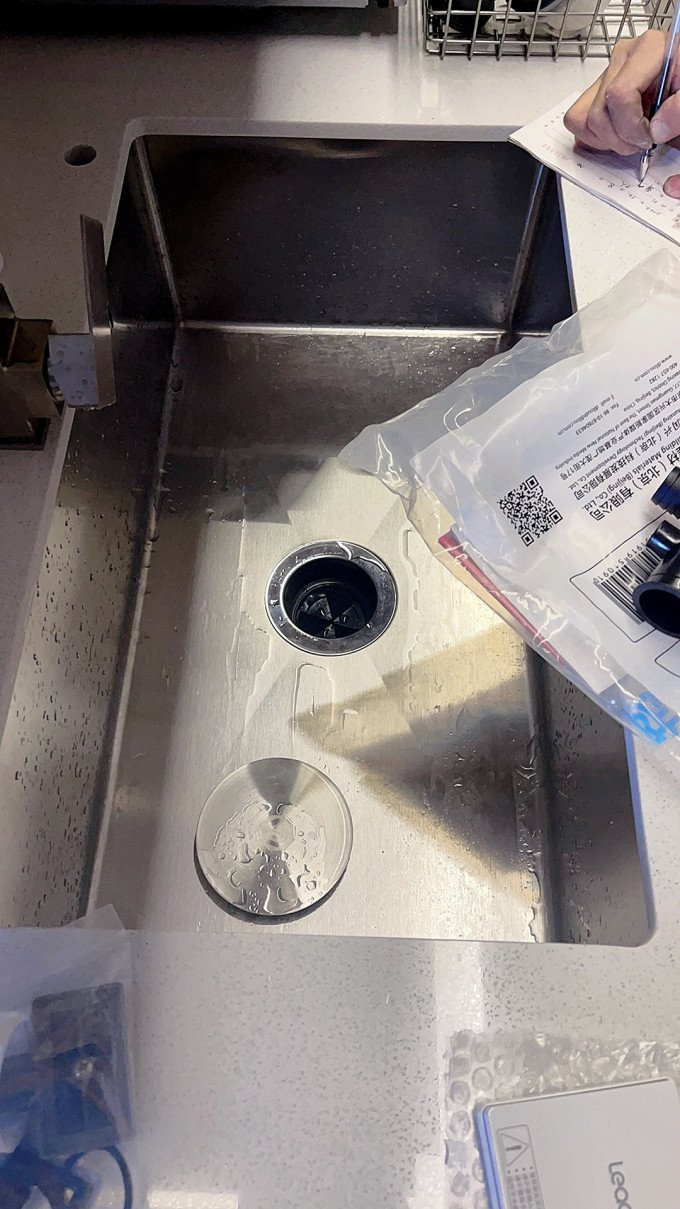 贝克巴斯垃圾处理器