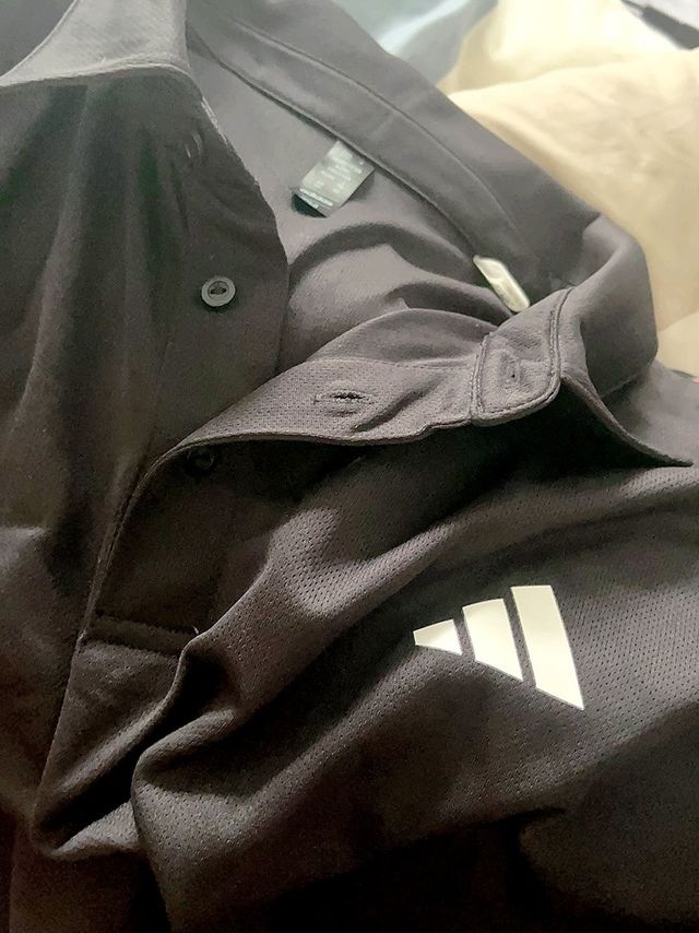 帅气的阿迪POLO衫