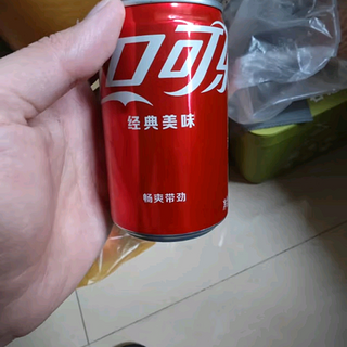 可口可乐小罐好喝