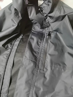 骑趣露营之三，这款迪卡侬冲锋衣19日晚8点最便宜到了192.41元，值不值得买呢？