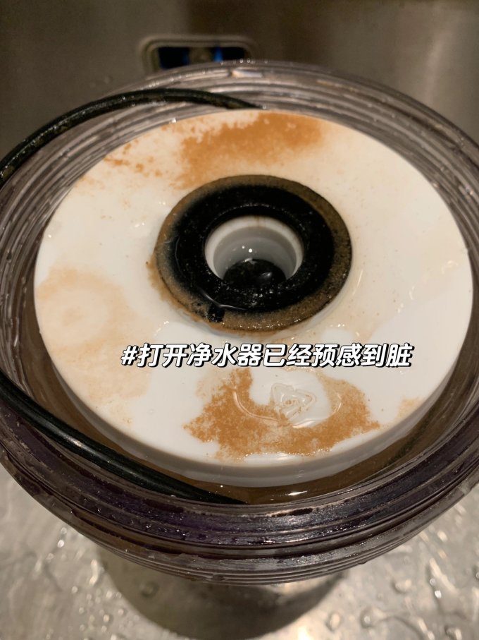 潜水艇前置过滤器