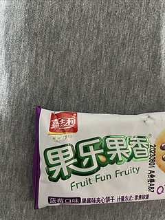 嘉士利果乐果香蓝莓口味饼干