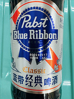 这款蓝带经典啤酒，是啤酒，不是蓝带的干邑白兰地