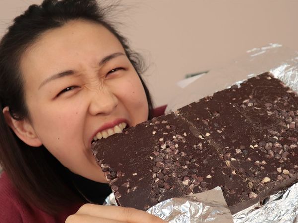 试吃丨吃了9种小众巧克力，再也不想买德芙了……