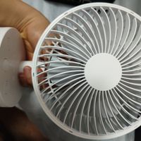 性价比挺高的小风扇