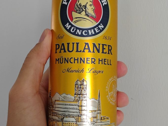 冰镇以后更好喝的保拉纳大麦啤酒