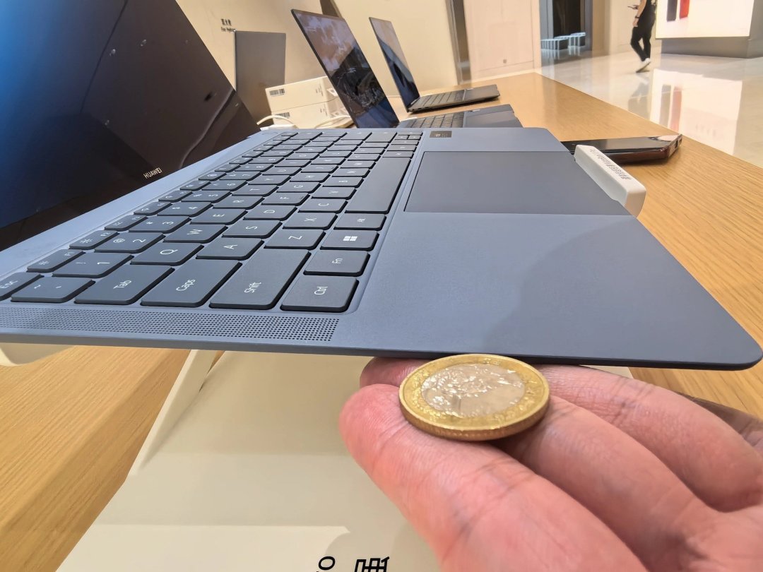 华为MateBook X Pro 2024款普通笔记本怎么样雷式对比法，华为终于实现了！_什么值得买