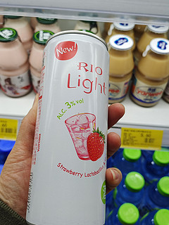 锐澳（RIO）🍓乳酸菌伏特加味鸡尾酒