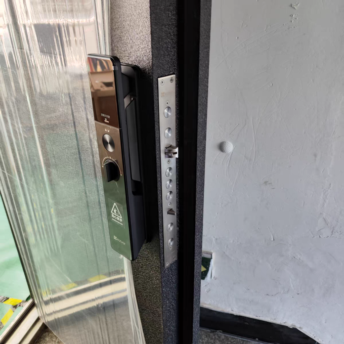 萤石锁具