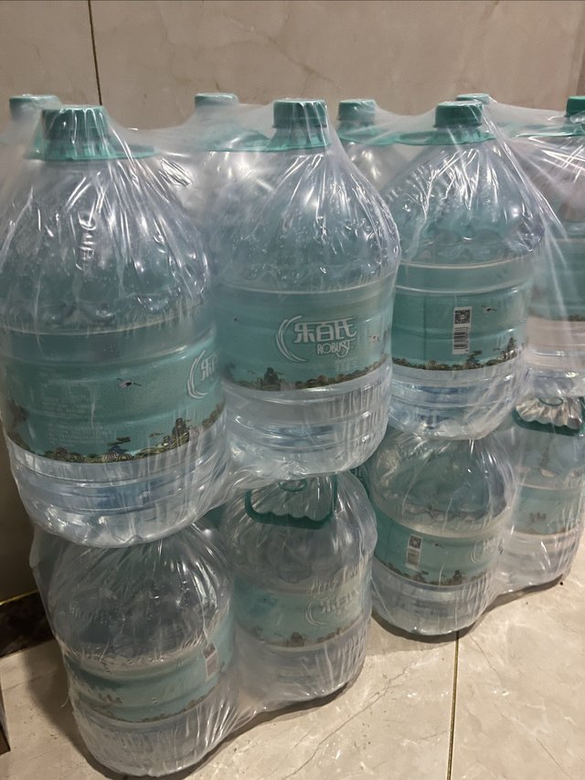 乐百氏量贩装，天然水的魅力！