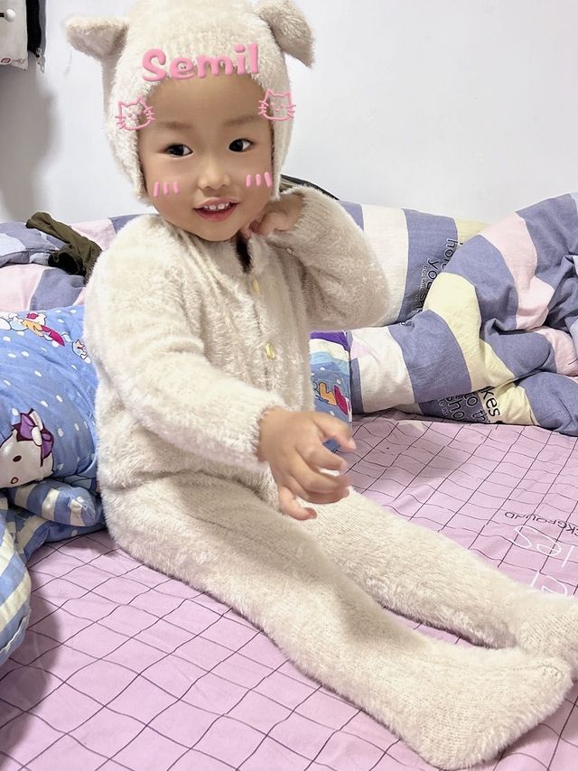 今天是可爱的熊孩子