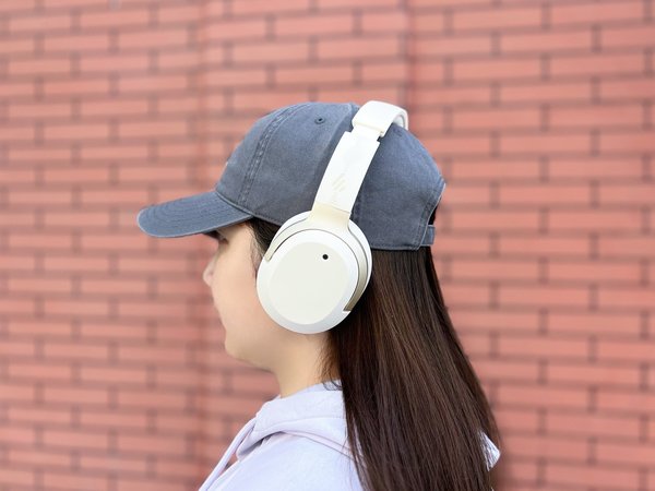 耳机新王，漫步者W820NB臻品版，主打性价比的六边形战士