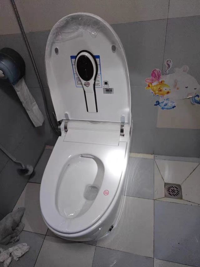 超智能马桶盖功能还是挺多的