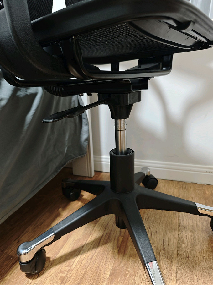 米乔人体工学电脑椅
