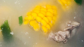 分享一道炖的排骨玉米汤