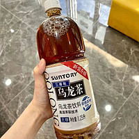 爱了爱了，1.25L三得利乌龙茶!跟板砖一样大!