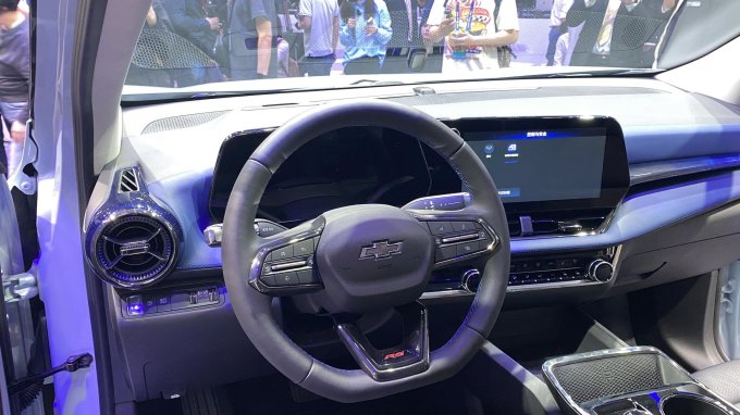 雪佛兰中型SUV