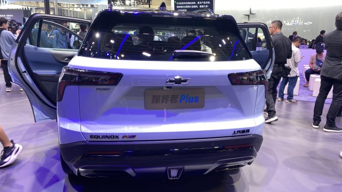 雪佛兰中型SUV