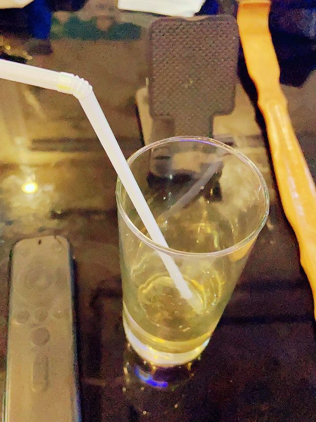 喝酒带吸管矫情吗？