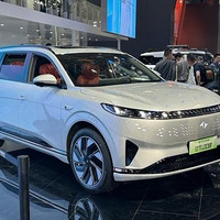 【北京车展】—20-25万，东风e派008开启预售。