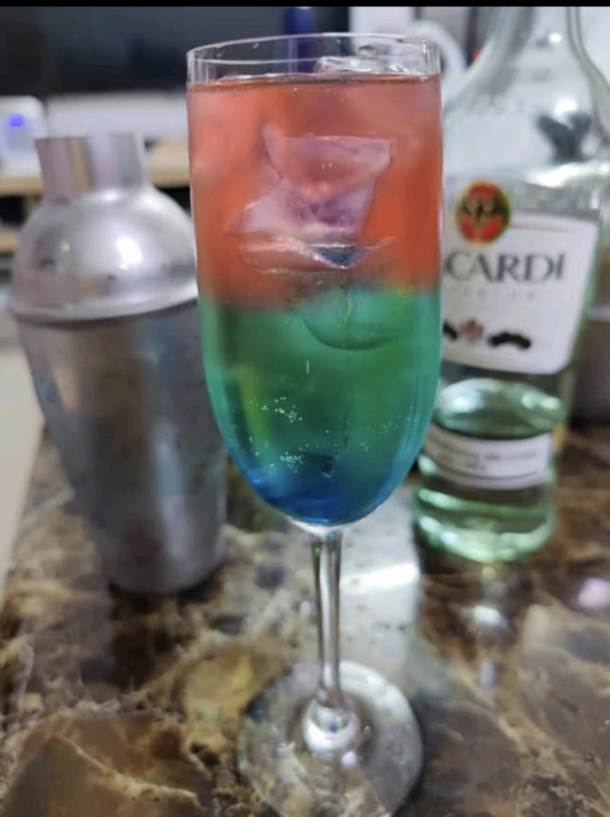 孟买蓝宝石洋酒