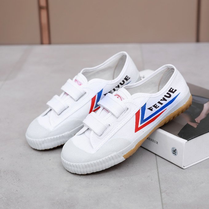 飞跃大博文田径鞋,舒适与时尚兼得!