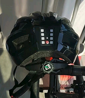 洛克兄弟ROCKBROS 骑行头盔带尾灯充电发光山地公路自行车头盔男安全帽装备 黑色