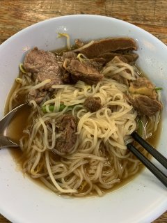 14元一碗，清迈这家老字号牛肉面能得几分