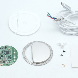拆解报告：UGREEN绿联15W Qi2磁吸无线充电器W703