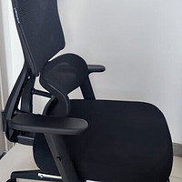 黑白调p5人体工学椅坐感舒适非常棒