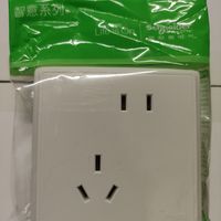 施耐德斜五孔插座