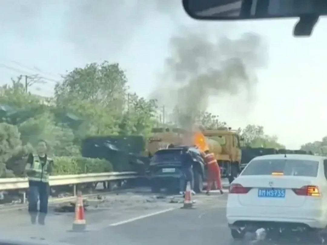 问界M7事故家属发声:感谢好心人救人