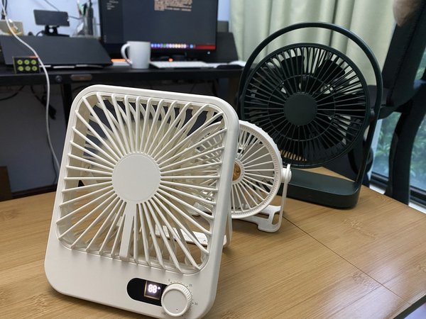 买风扇都不用来吹自己｜佐敦朱迪桌面风扇