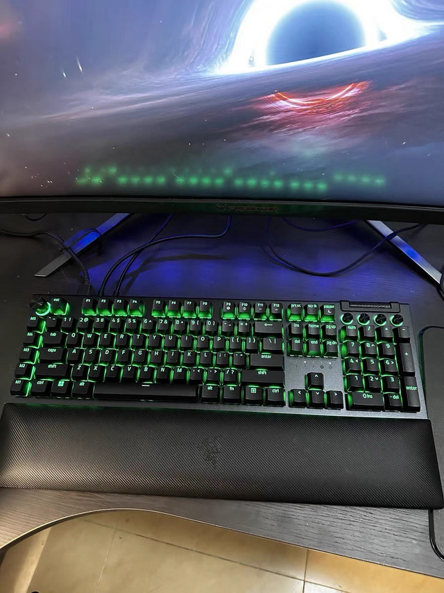 电竞利器：Razer雷蛇黑寡妇蜘蛛V4专业版