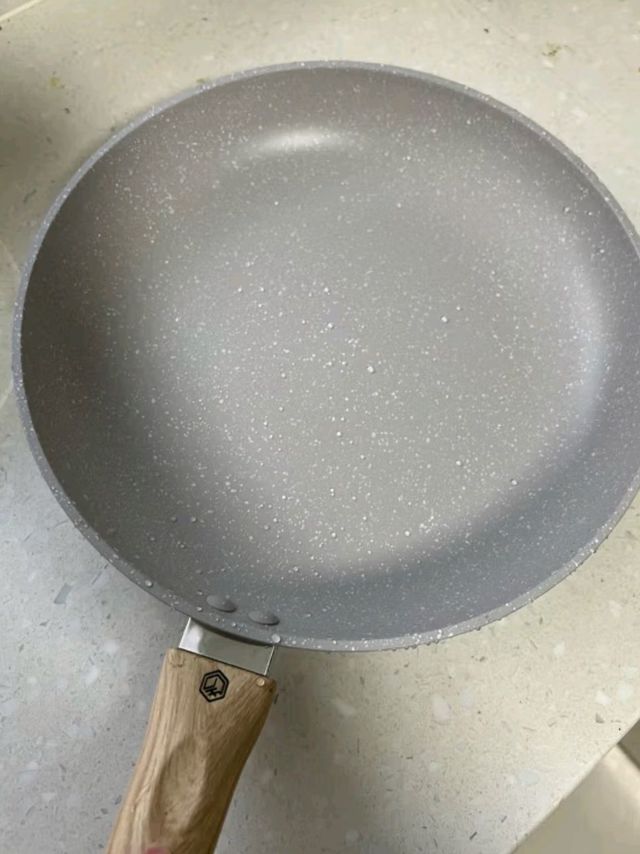 麦饭石时尚美观