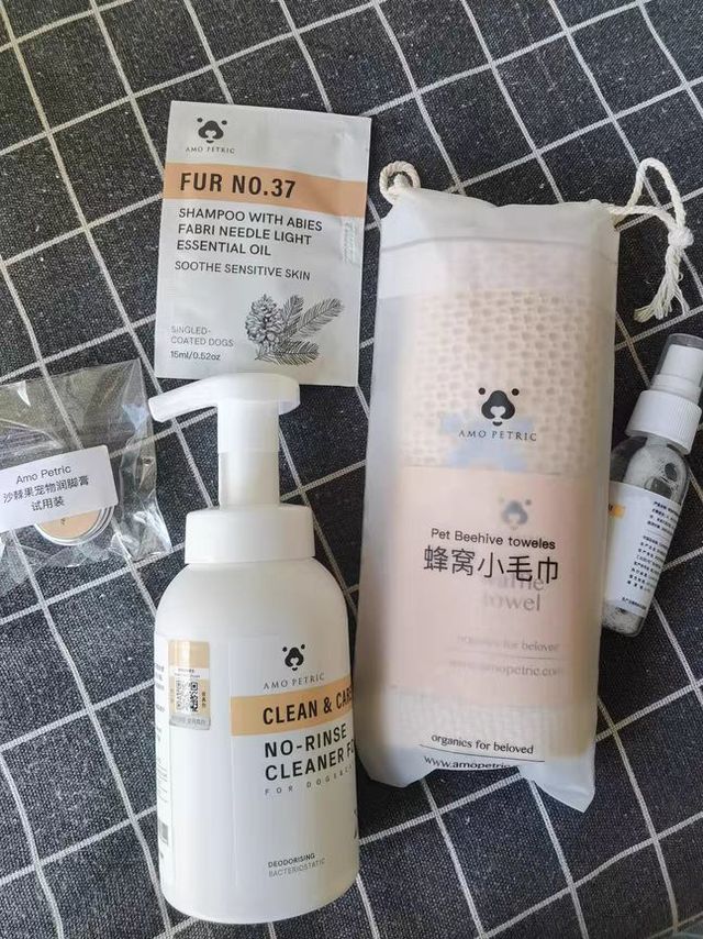 阿默宠物椰油免洗泡沫，猫咪清洁新宠！