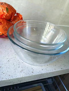 清透又厚实的厨房玻璃盆