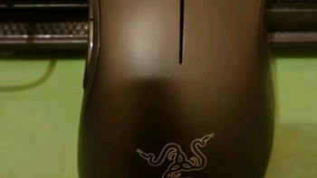 雷蛇(Razer)  炼狱蝰蛇标准版有线鼠标 人体工学 电竞游戏 右手通用型 吃鸡/LOL/CS GO游戏鼠标 