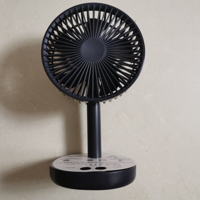 『科学捡漏 』即品桌面摇头风扇