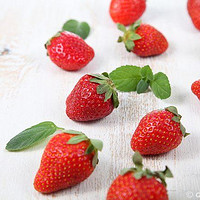 多吃草莓，营养更均衡