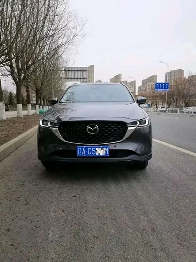 马自达CX-5icon2.5自吸，100以后跑高速后段动力源源不断 可以媲美2.0T。