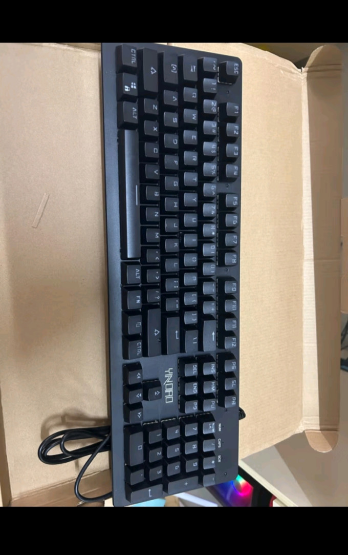 银雕键盘